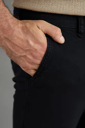 JEANS NERO PREMIUM – COMFORT E STILE CON TESSUTO DI ALTA QUALITÀ